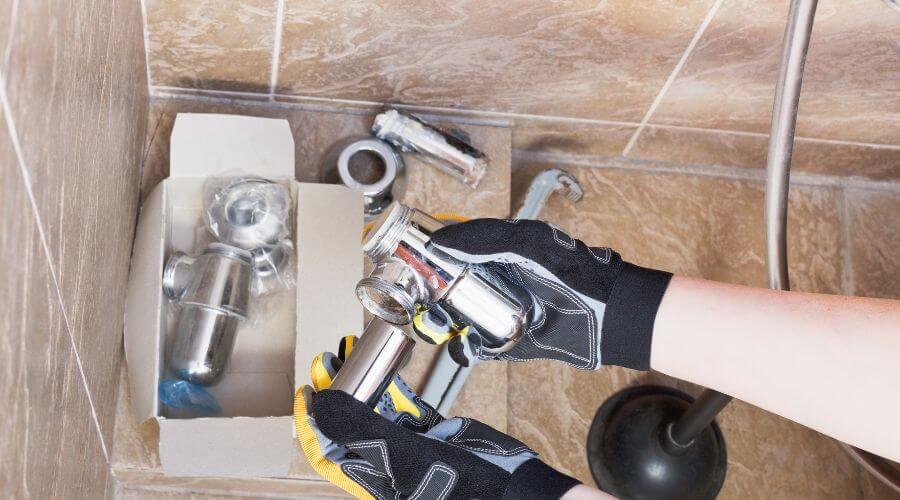 Professional gutter cleaning in Shelton, WA